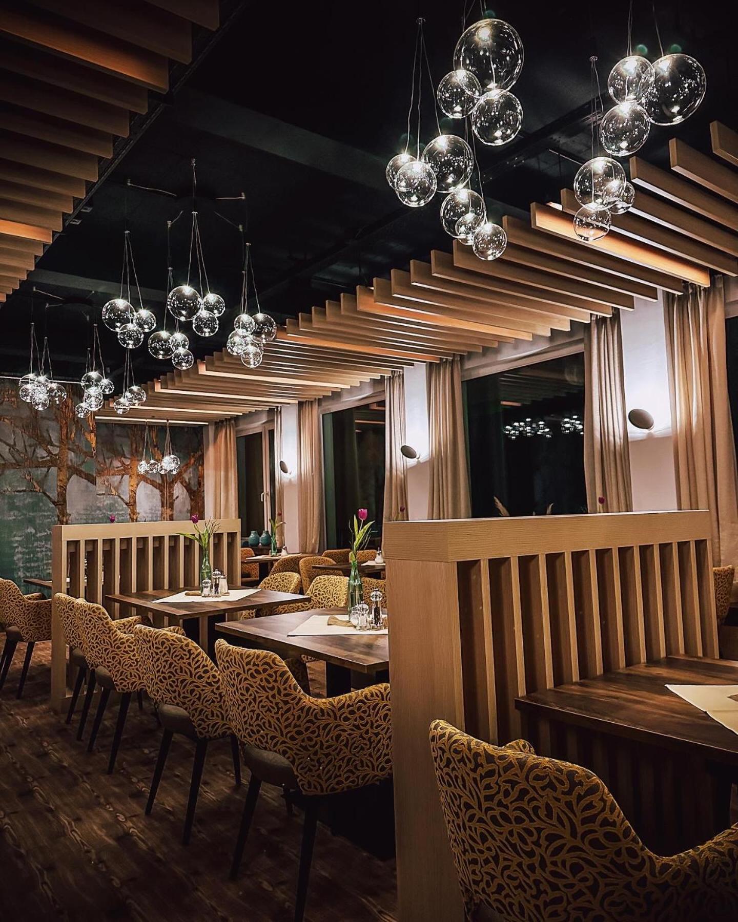 Hotel Zum Engel Меспелбрун Екстериор снимка