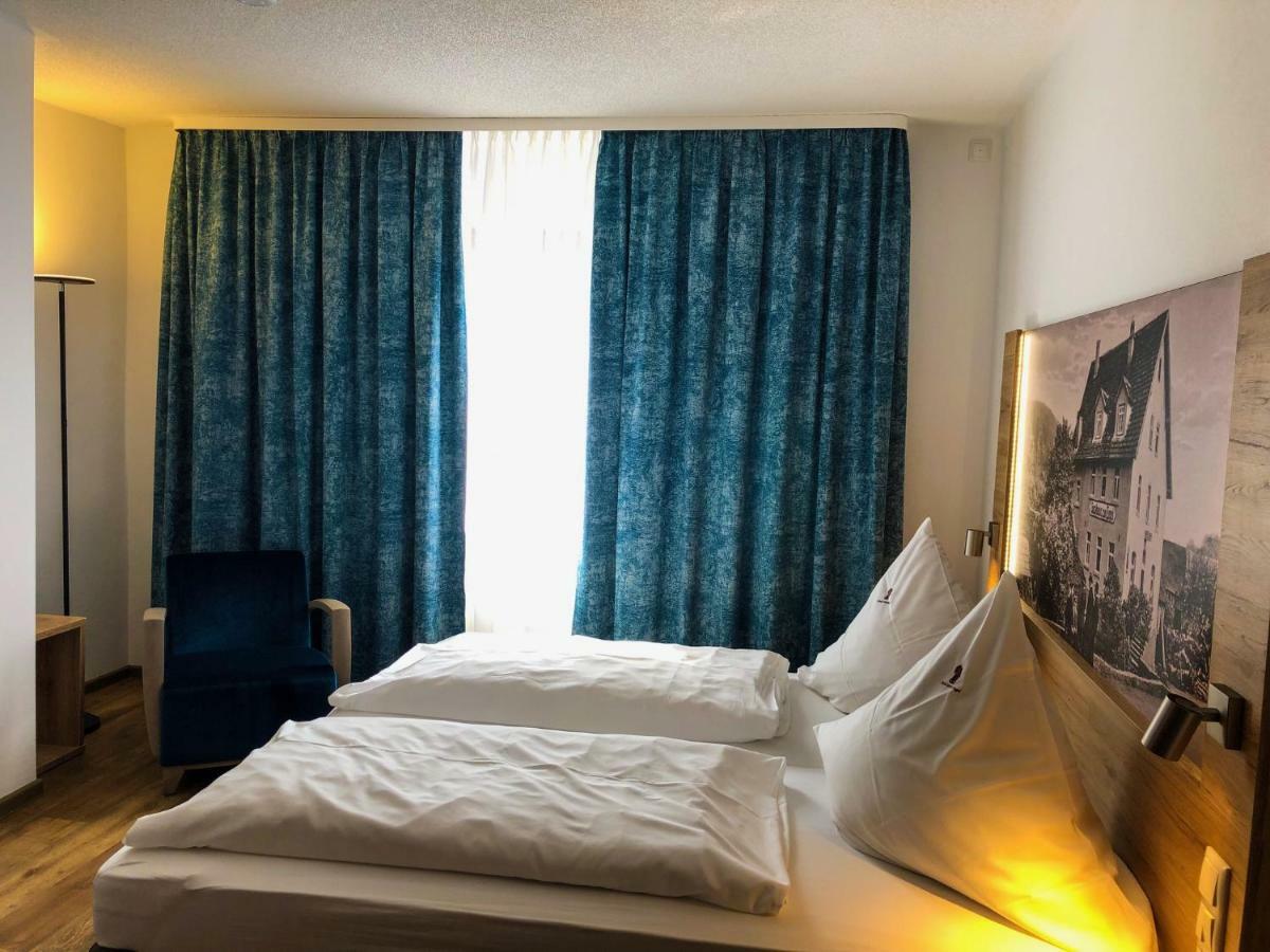 Hotel Zum Engel Меспелбрун Екстериор снимка